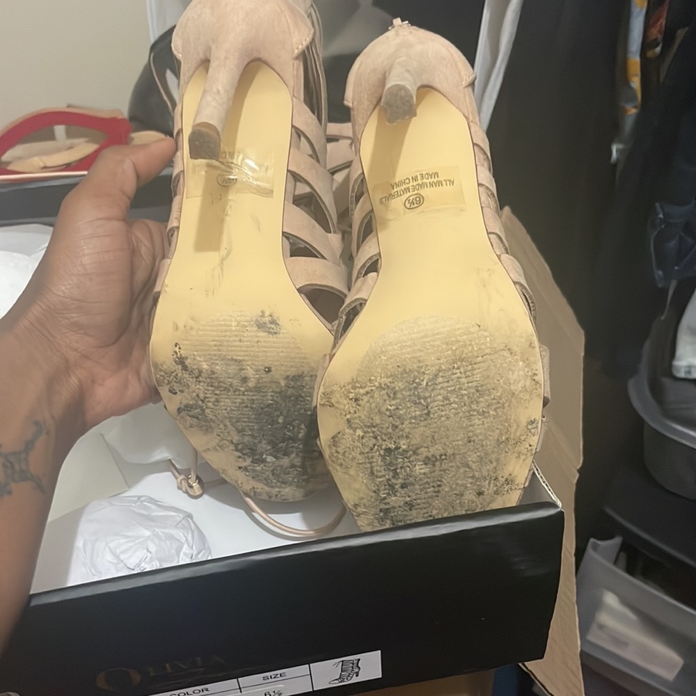 Shoes - Picture 3 of 4